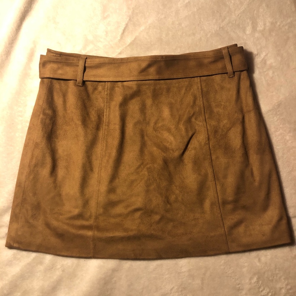 Brown Button Suede Mini Skirt with Belt - Picture 2 of 4